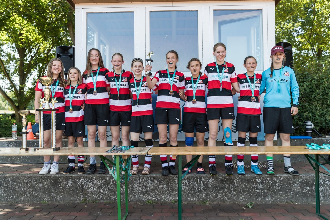 Bild 136 - Loewinnen Cup